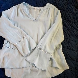 Brand Fourteenth Place, size XXL, light blue chambray blouse